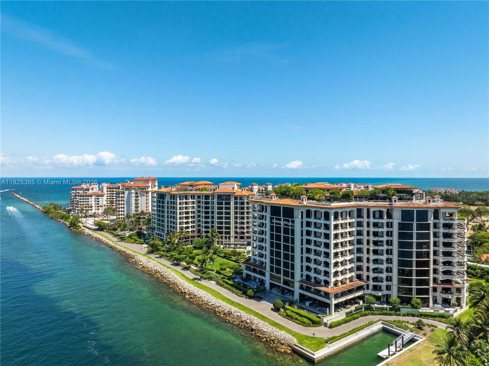Small Image of 6800 FISHER ISLAND DR #LPH 6893, Miami Beach Number 45