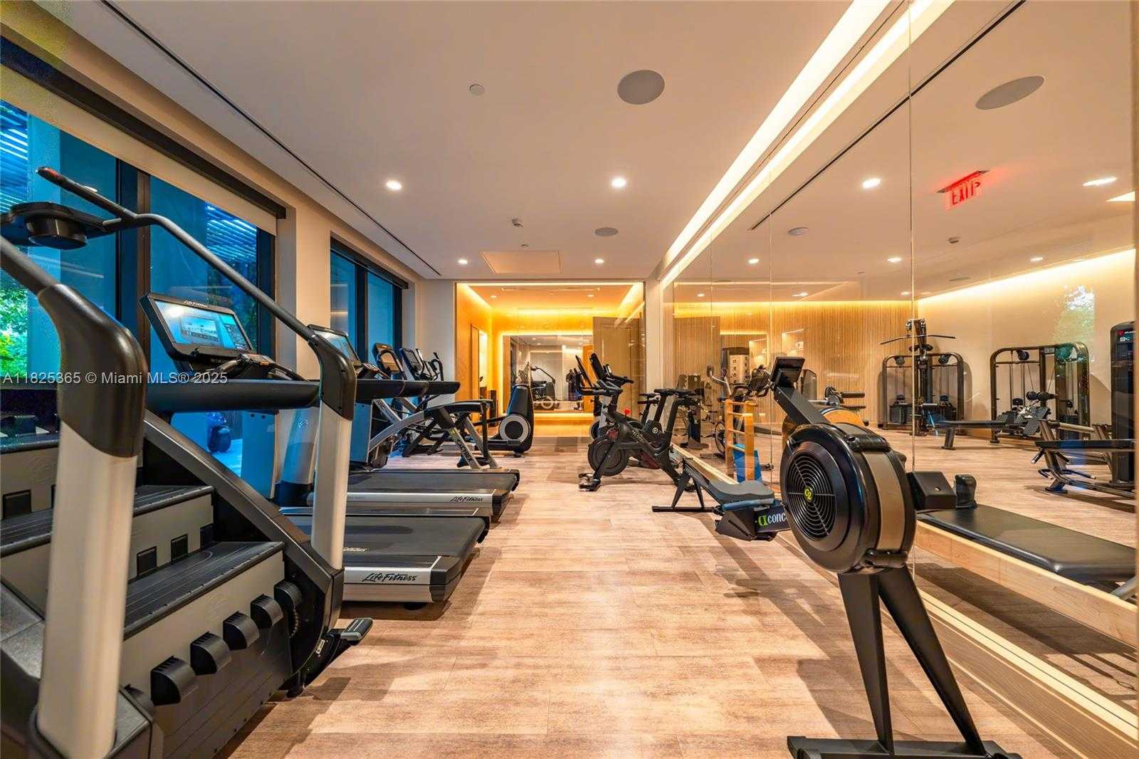 Small Image of 6800 FISHER ISLAND DR #LPH 6893, Miami Beach Number 49