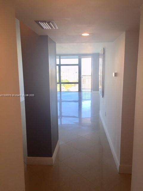 Small Image of 3375 NORTH COUNTRY CLUB DR #1508, Aventura Number 7