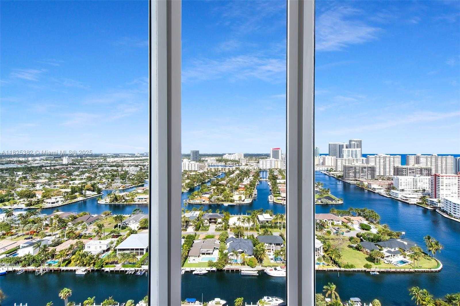 Small Image of 21200 POINT PL #2602, Aventura Number 27