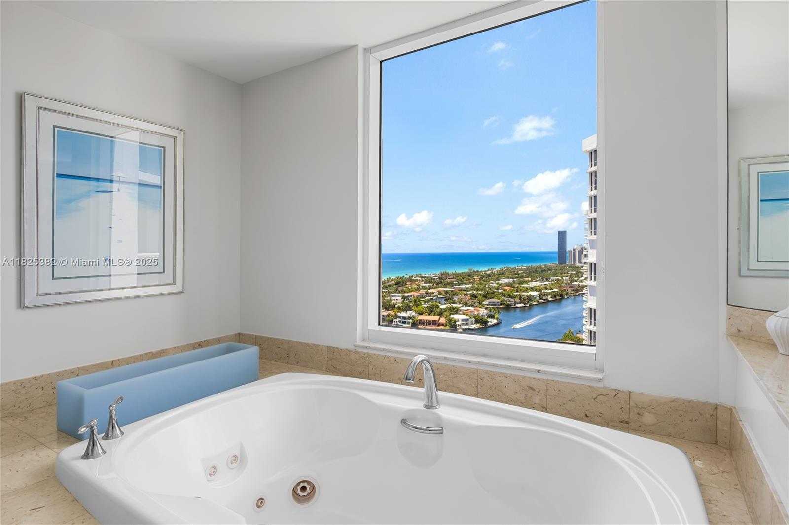 Small Image of 21200 POINT PL #2602, Aventura Number 35