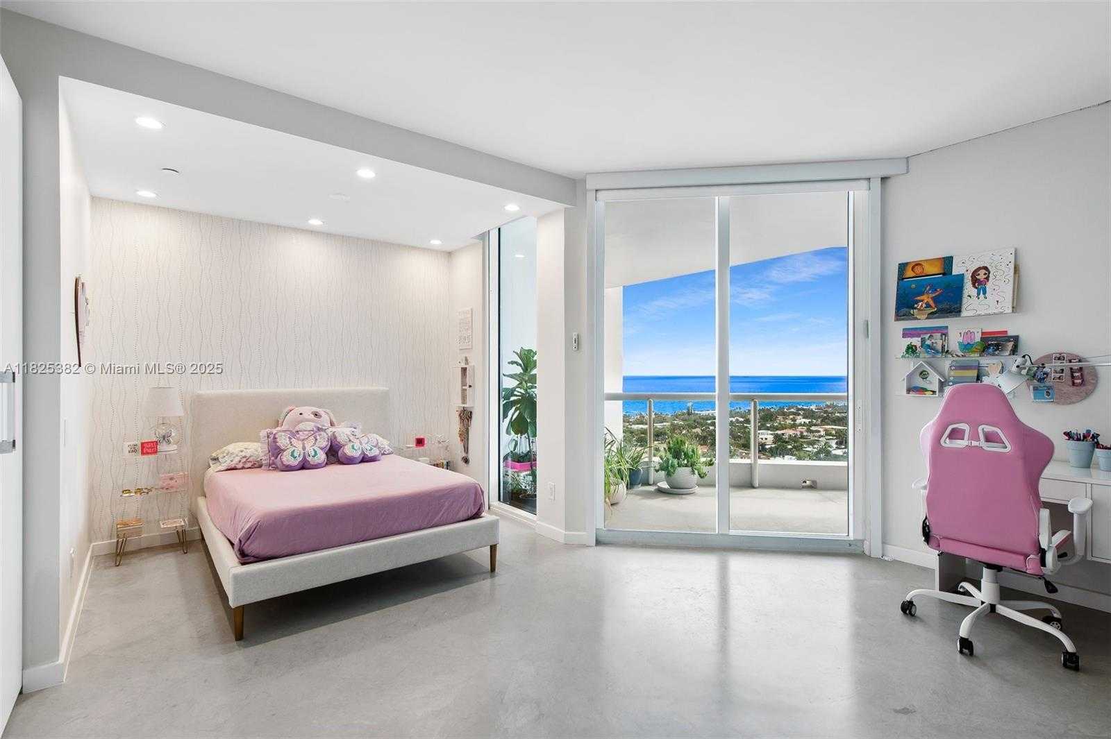 Small Image of 21200 POINT PL #2602, Aventura Number 36