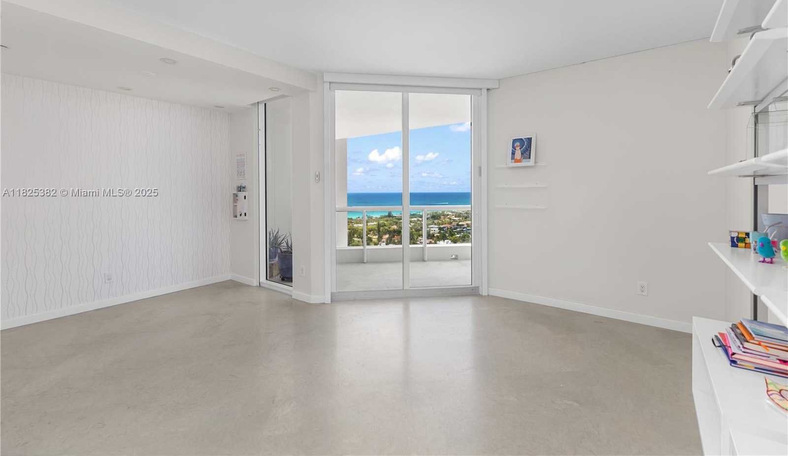 Small Image of 21200 POINT PL #2602, Aventura Number 37