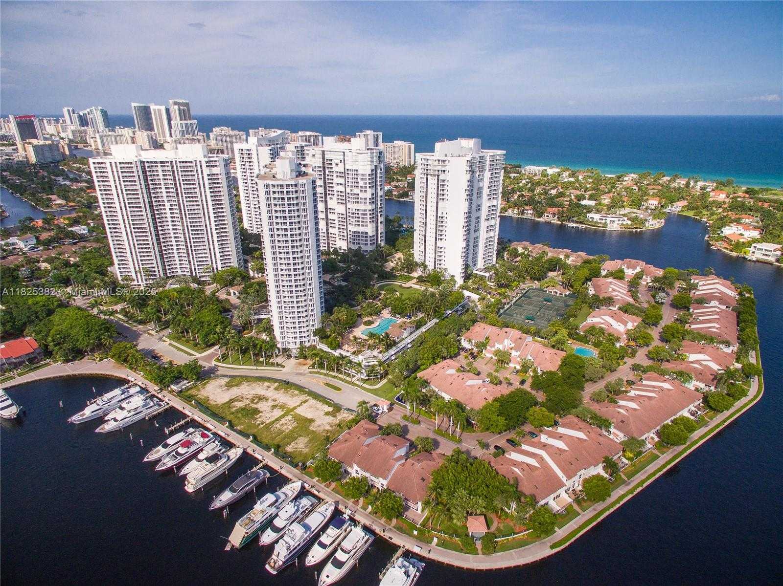 Small Image of 21200 POINT PL #2602, Aventura Number 41
