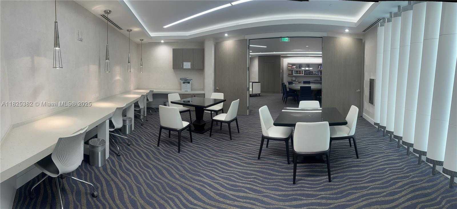 Small Image of 21200 POINT PL #2602, Aventura Number 59