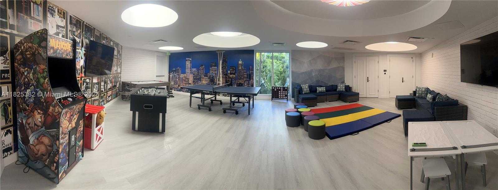 Small Image of 21200 POINT PL #2602, Aventura Number 64