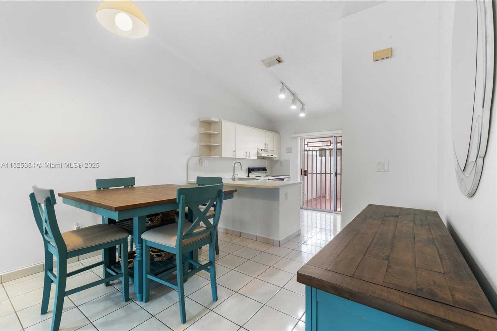 Small Image of 7101 WEST 24TH AVE #27, Hialeah Number 10