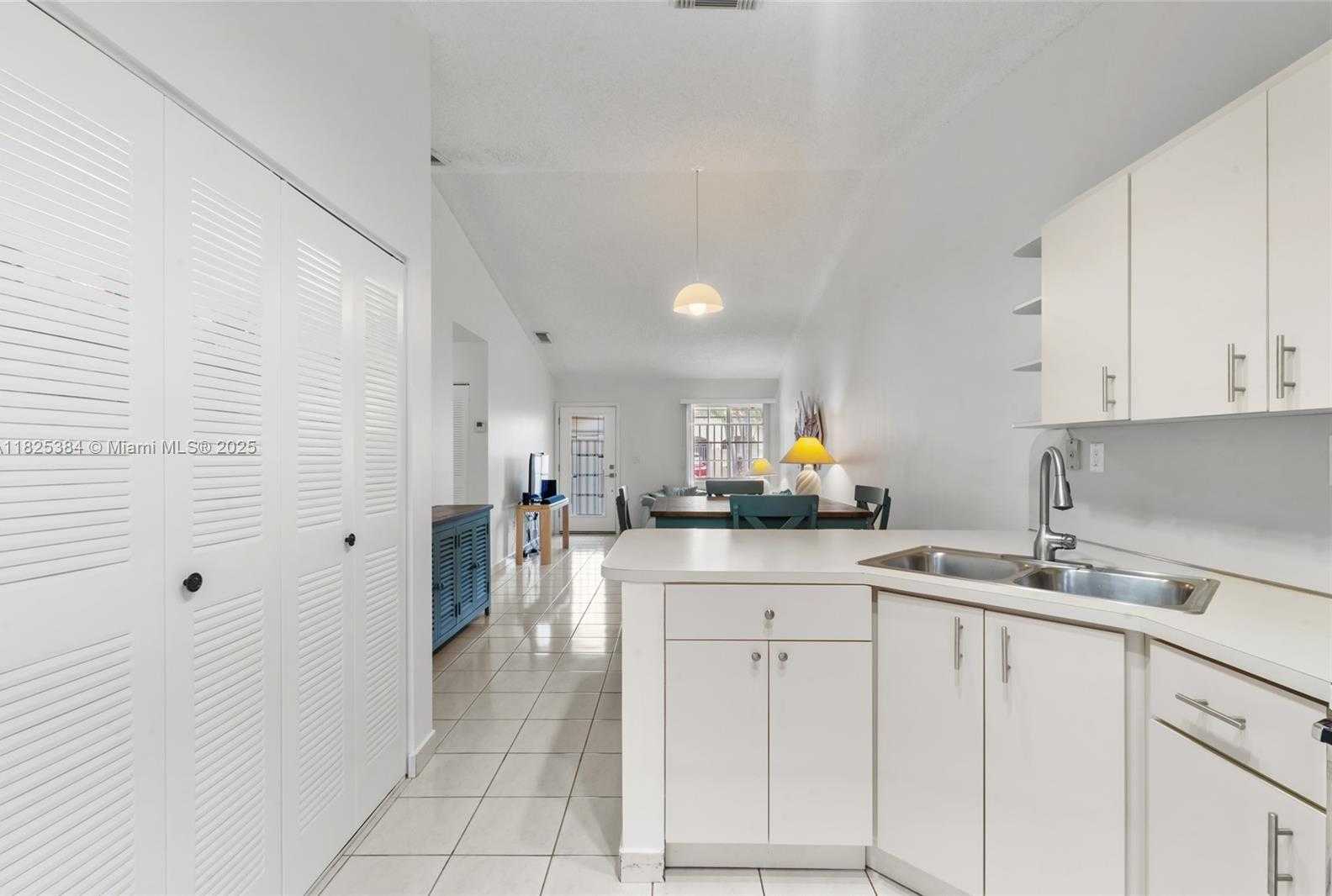 Small Image of 7101 WEST 24TH AVE #27, Hialeah Number 13