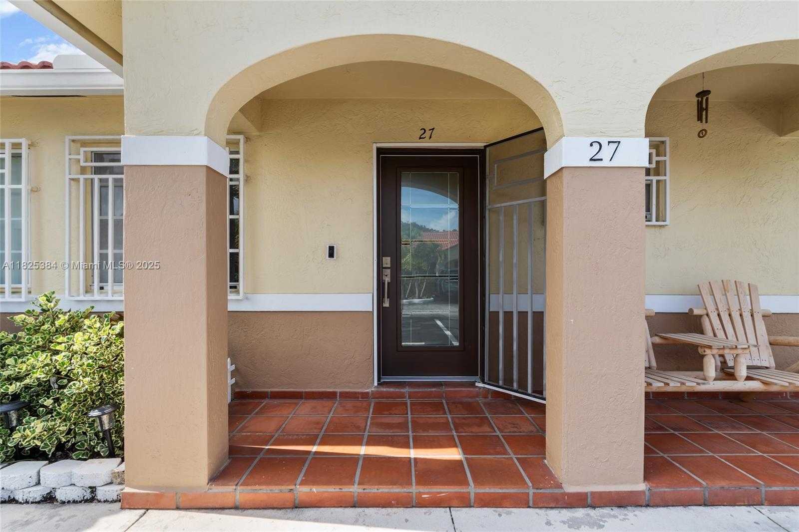 Small Image of 7101 WEST 24TH AVE #27, Hialeah Number 4