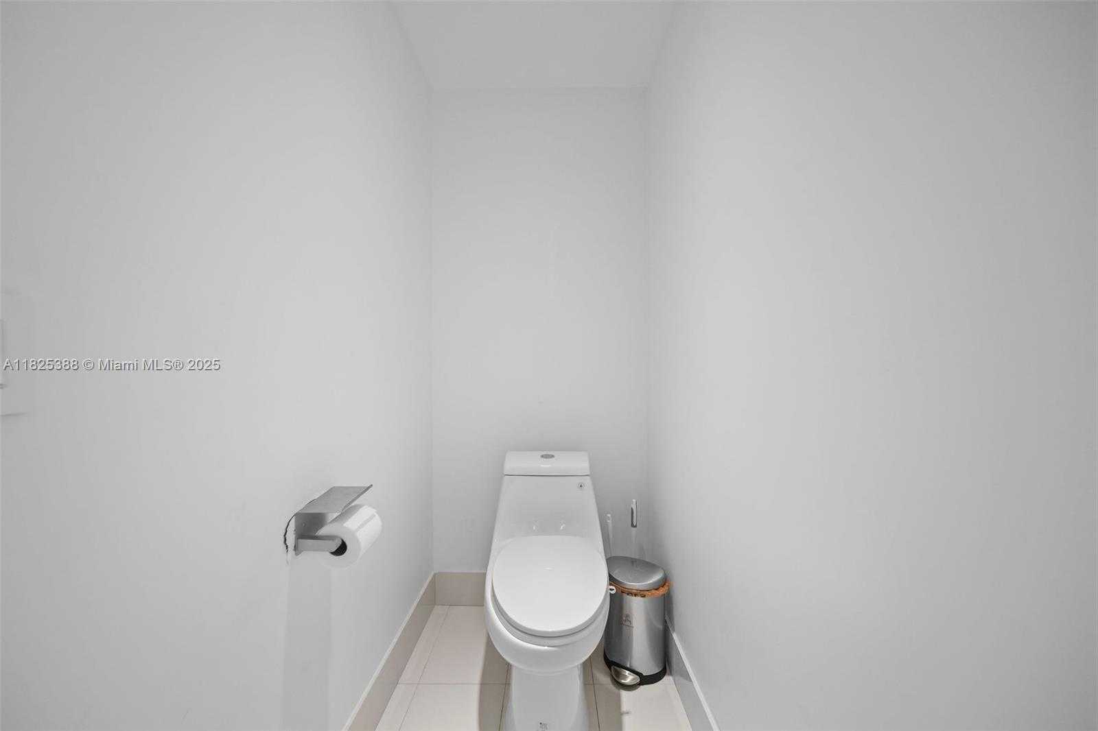 Small Image of 460 NORTH EAST 28TH STREET #2407, Miami Number 13
