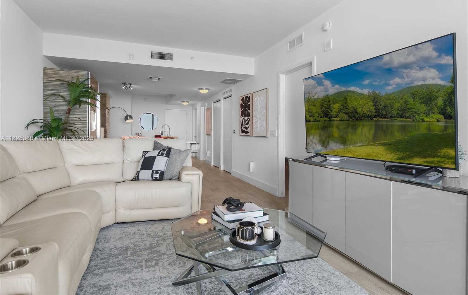Small Image of 460 NORTH EAST 28TH STREET #2407, Miami Number 22