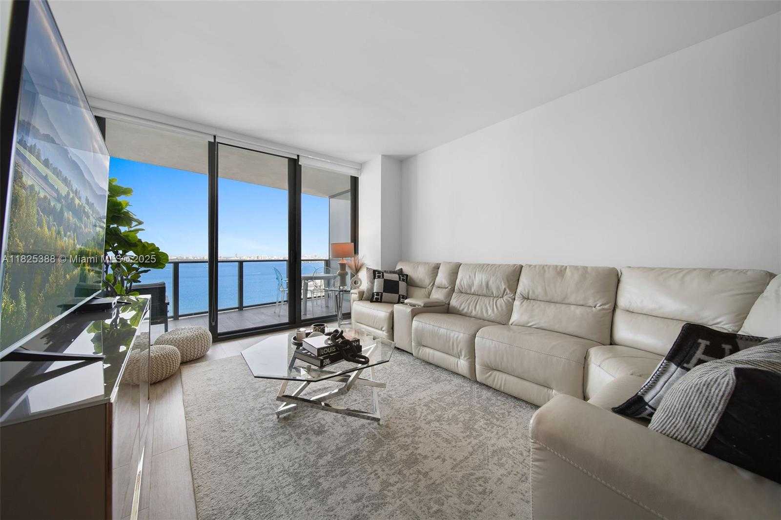 Small Image of 460 NORTH EAST 28TH STREET #2407, Miami Number 24