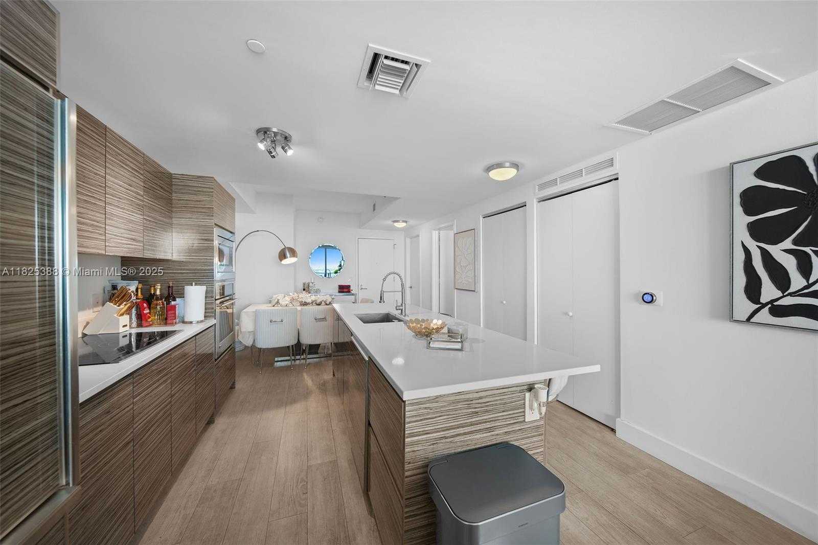 Small Image of 460 NORTH EAST 28TH STREET #2407, Miami Number 25