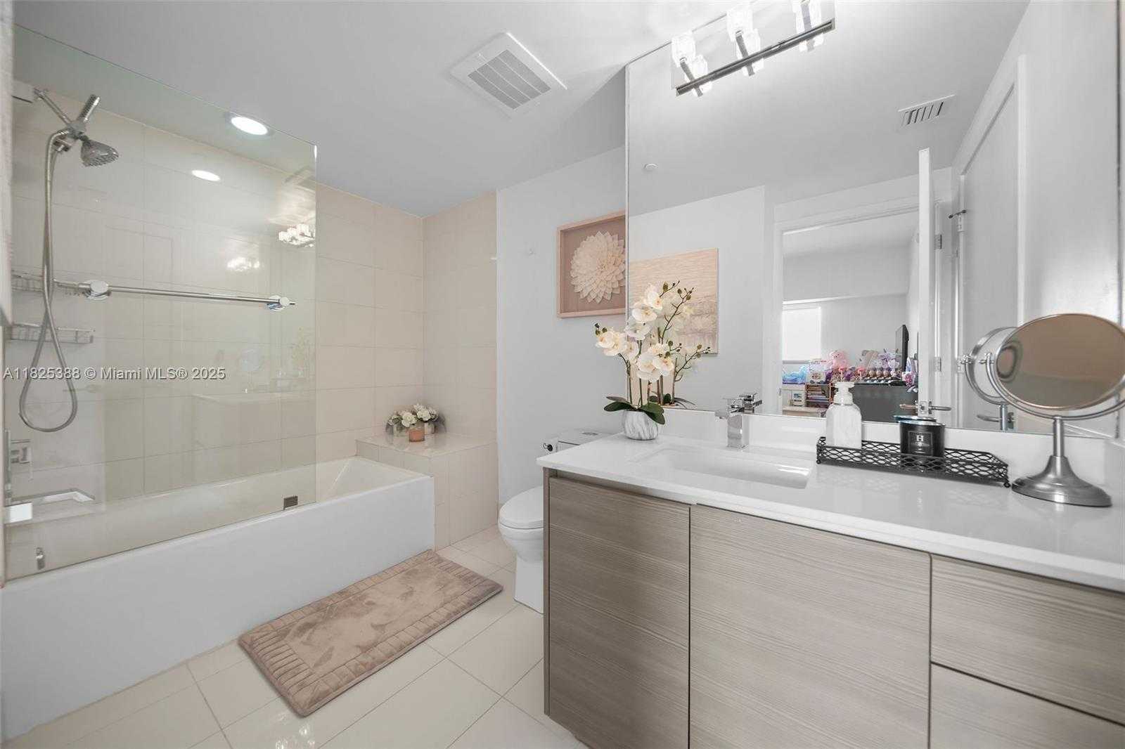 Small Image of 460 NORTH EAST 28TH STREET #2407, Miami Number 36