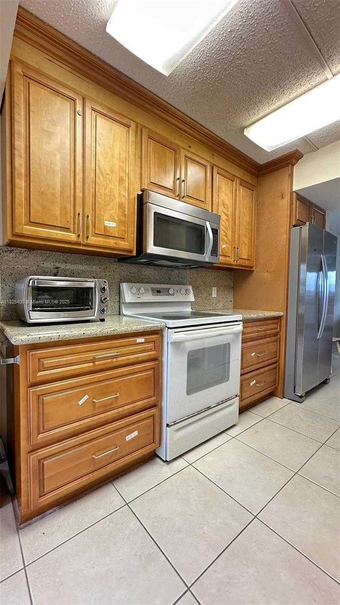 Small Image of 12950 SOUTH WEST 13TH ST #301D, Pembroke Pines Number 3