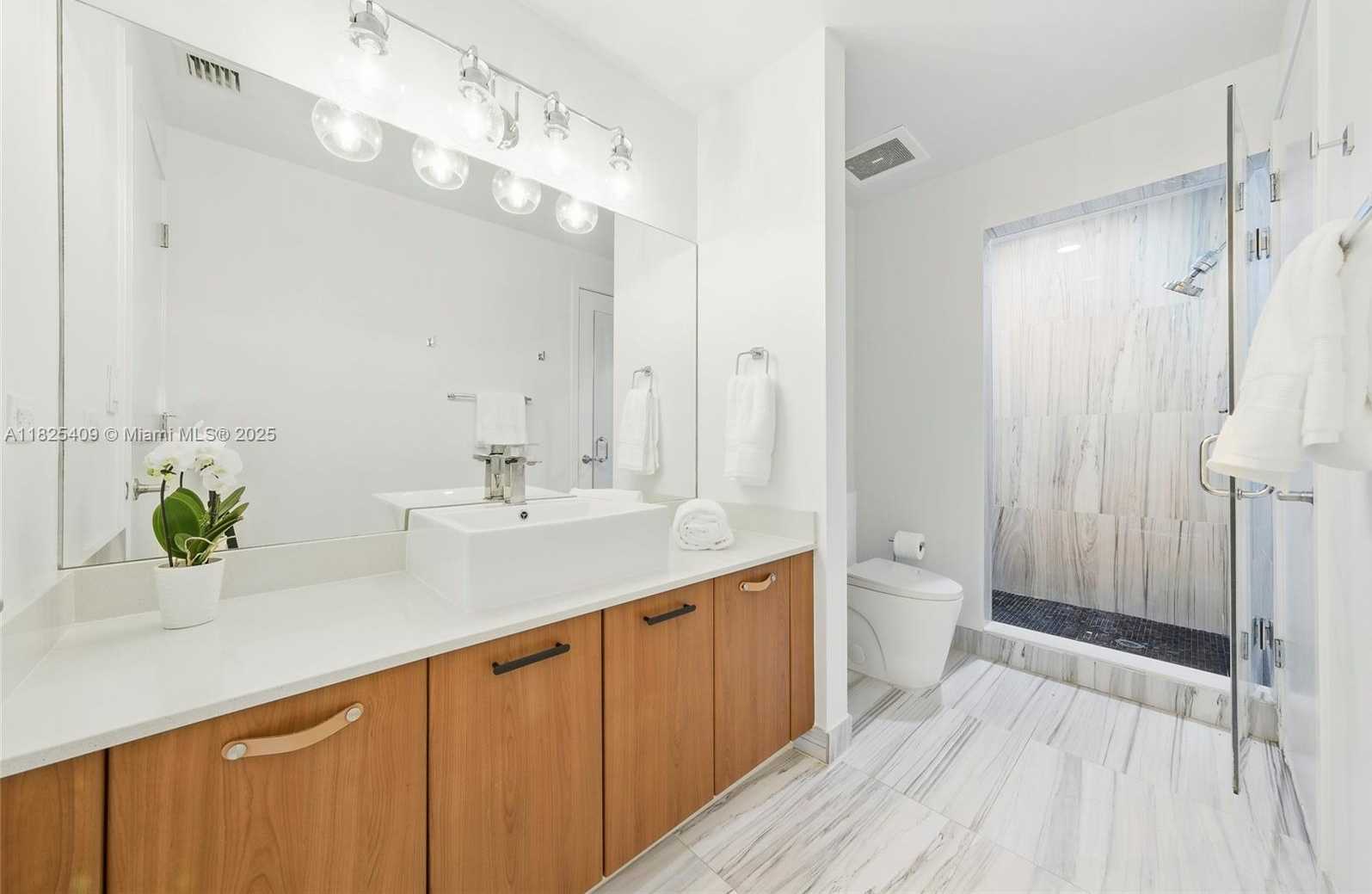 Small Image of 3301 NORTH EAST 1ST AVE #H2104, Miami Number 14