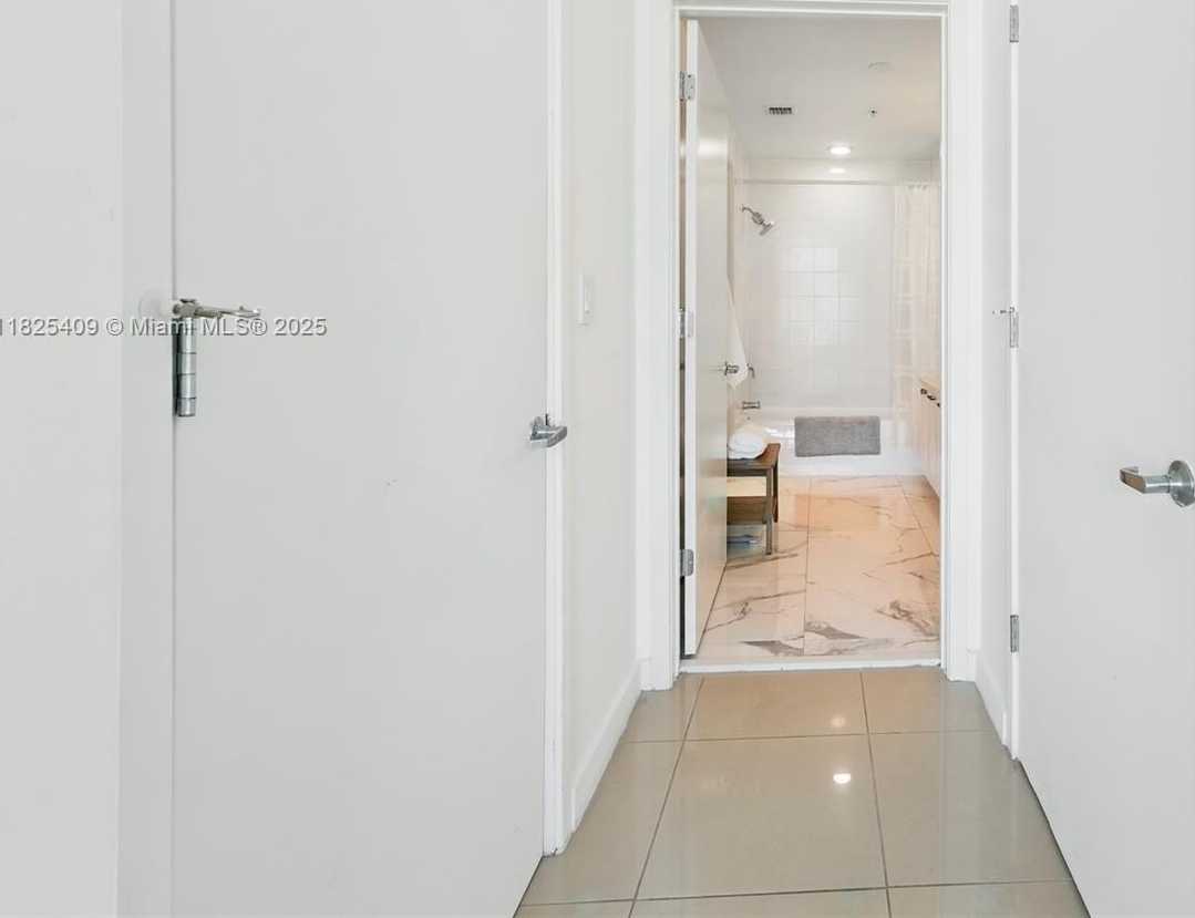 Small Image of 3301 NORTH EAST 1ST AVE #H2104, Miami Number 23