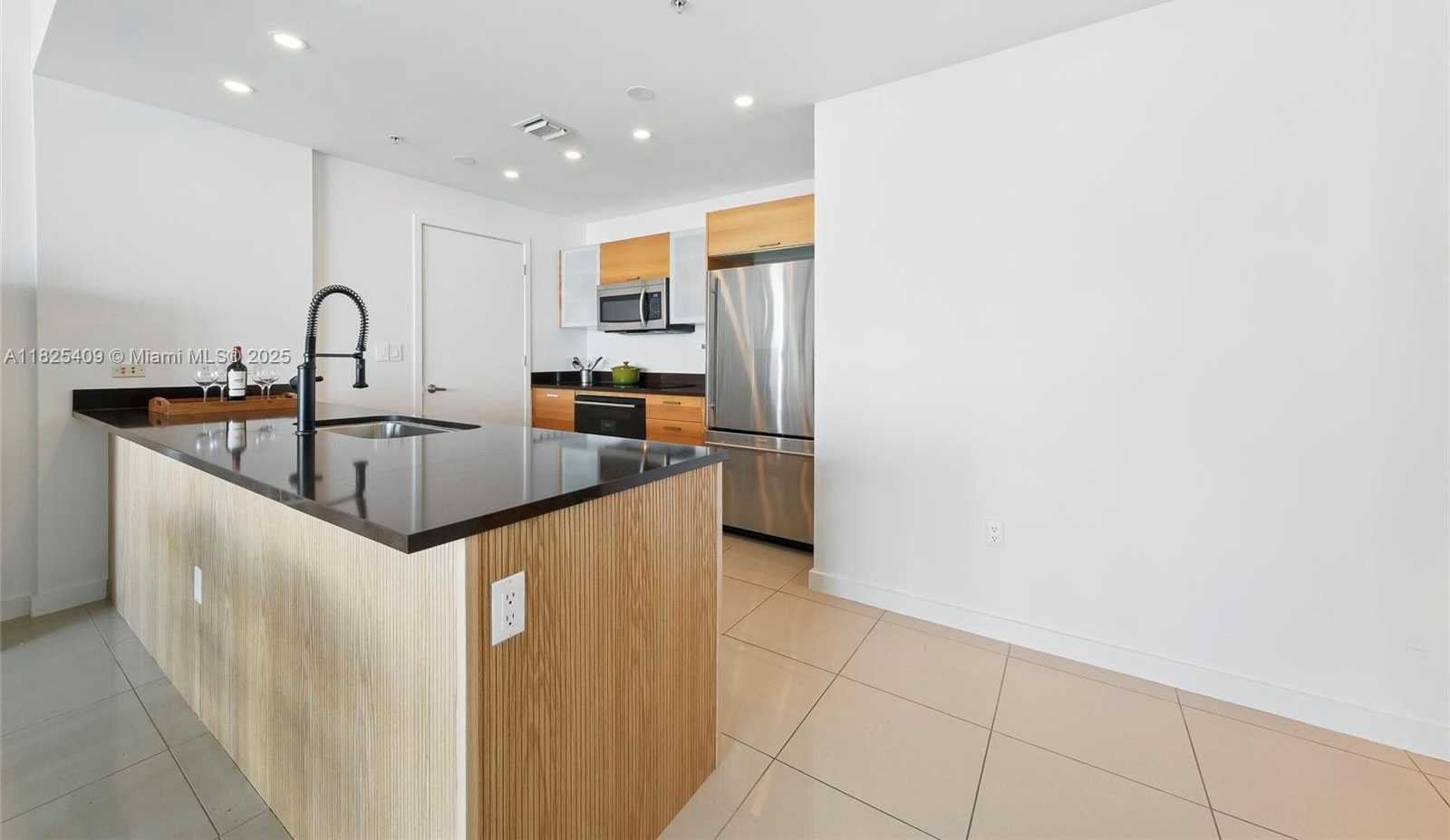 Small Image of 3301 NORTH EAST 1ST AVE #H2104, Miami Number 30