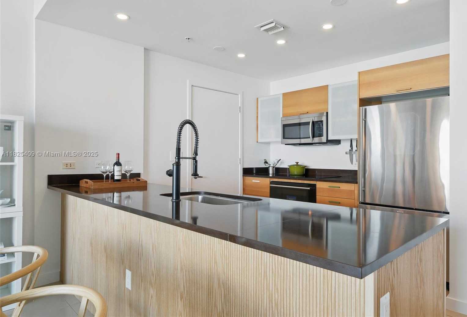 Small Image of 3301 NORTH EAST 1ST AVE #H2104, Miami Number 31