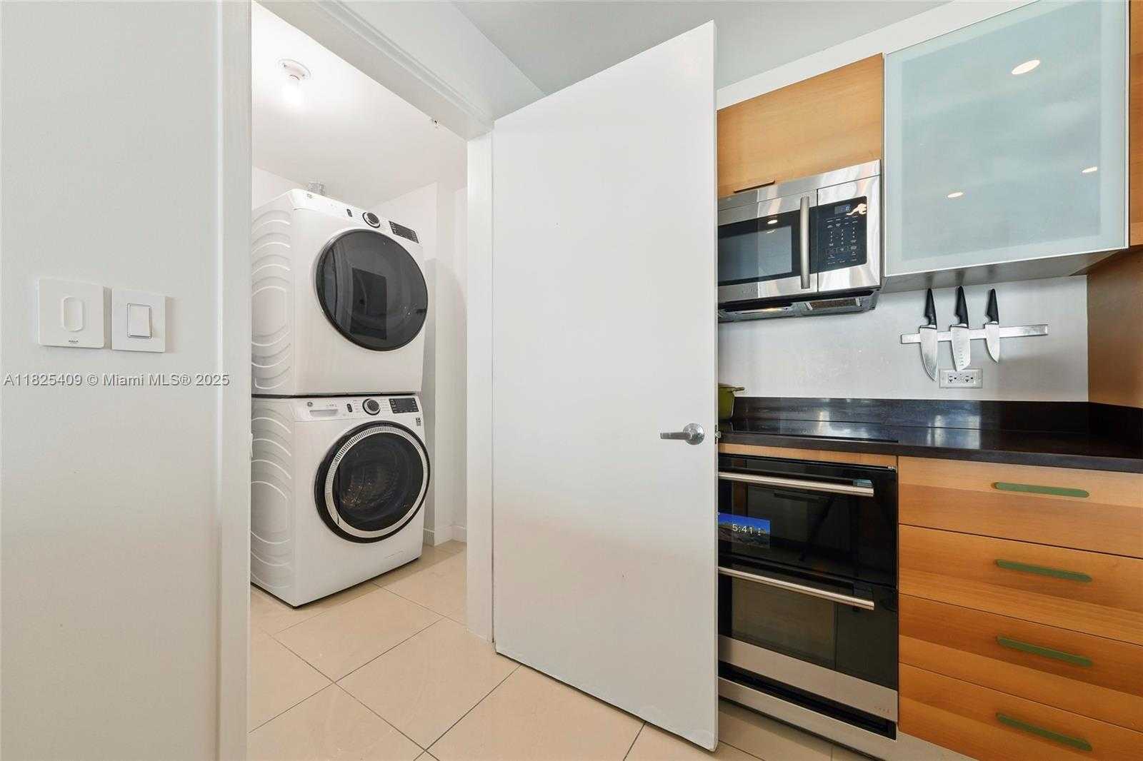 Small Image of 3301 NORTH EAST 1ST AVE #H2104, Miami Number 39