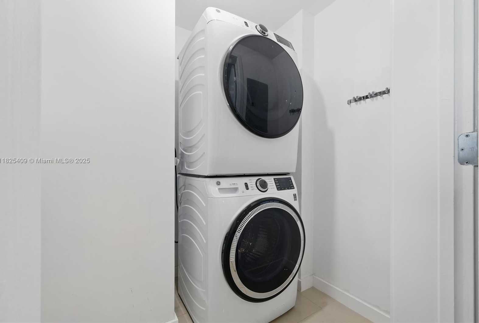 Small Image of 3301 NORTH EAST 1ST AVE #H2104, Miami Number 40