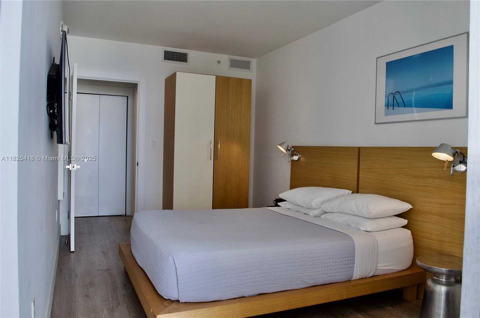 Small Image of 6080 COLLINS AVE #506, Miami Beach Number 13