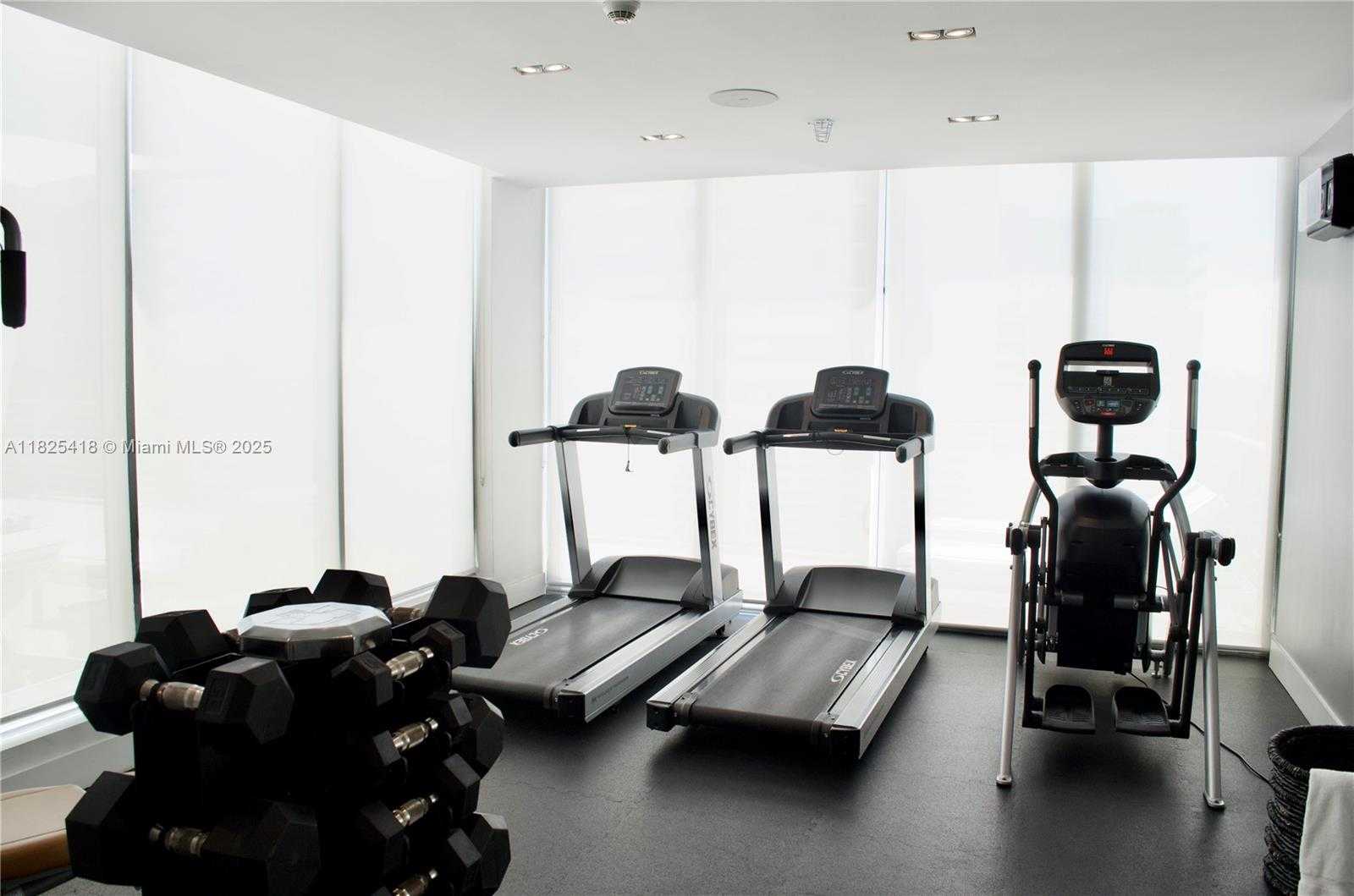 Small Image of 6080 COLLINS AVE #506, Miami Beach Number 17