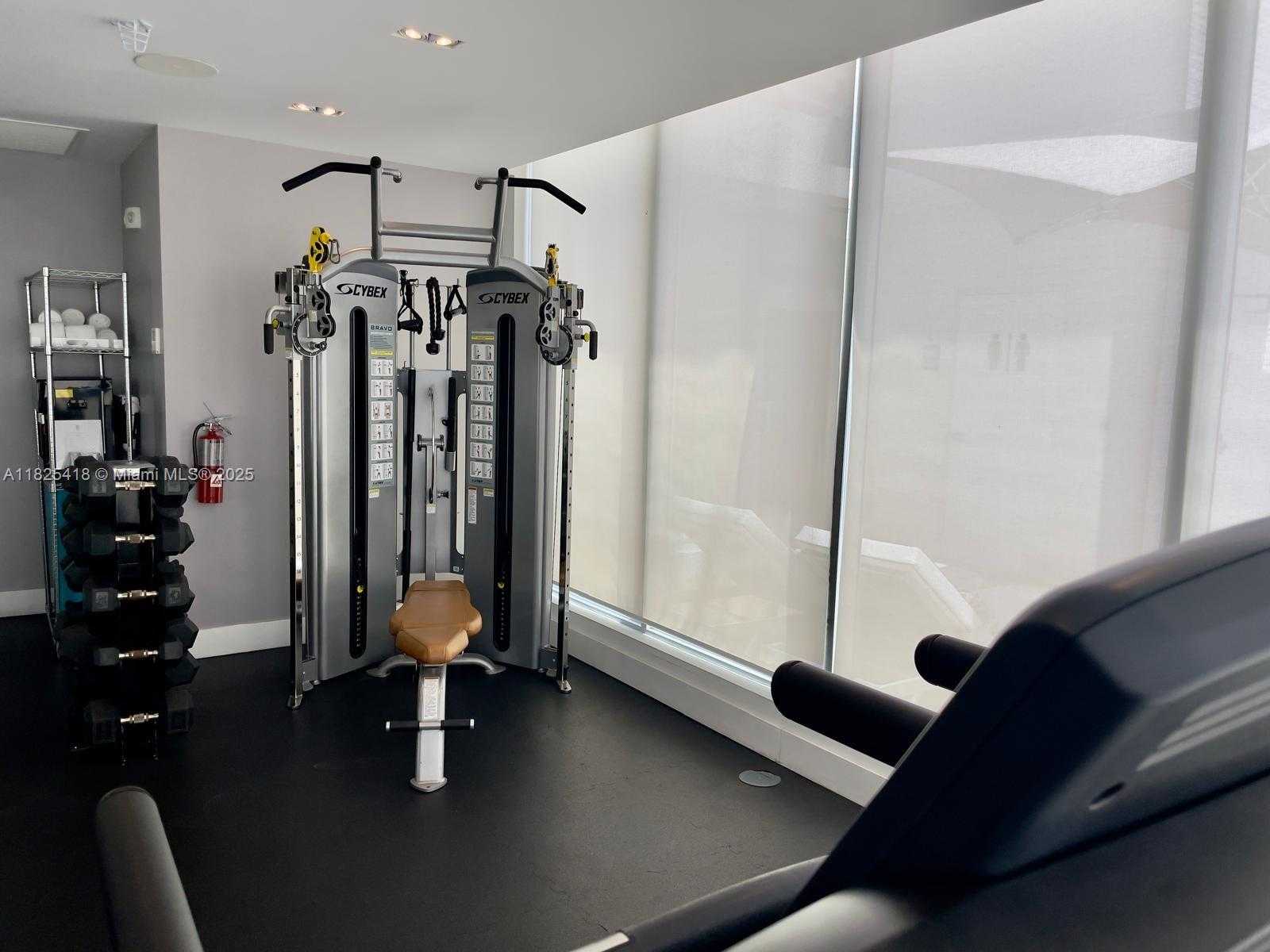 Small Image of 6080 COLLINS AVE #506, Miami Beach Number 19