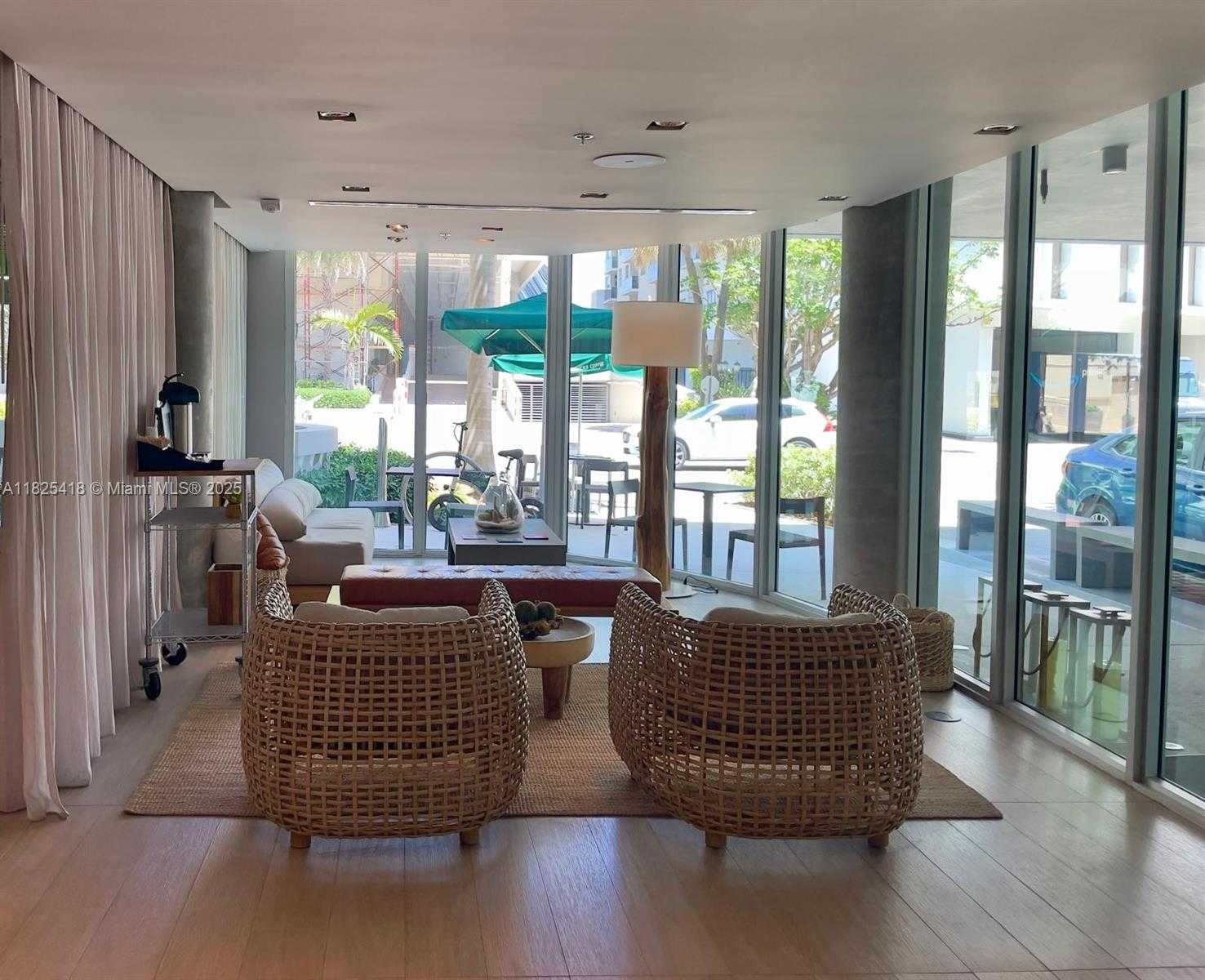 Small Image of 6080 COLLINS AVE #506, Miami Beach Number 4