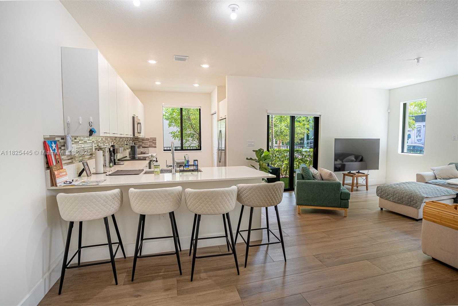 Small Image of 4269 NORTH WEST 83RD PATH, Doral Number 11