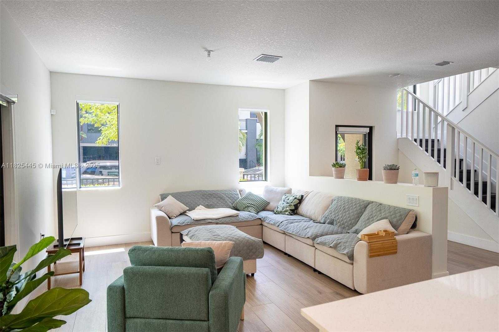 Small Image of 4269 NORTH WEST 83RD PATH, Doral Number 13