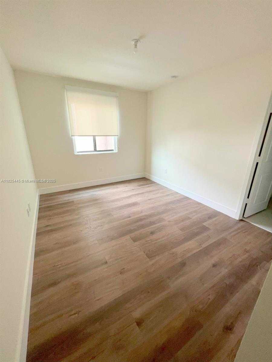 Small Image of 4269 NORTH WEST 83RD PATH, Doral Number 26