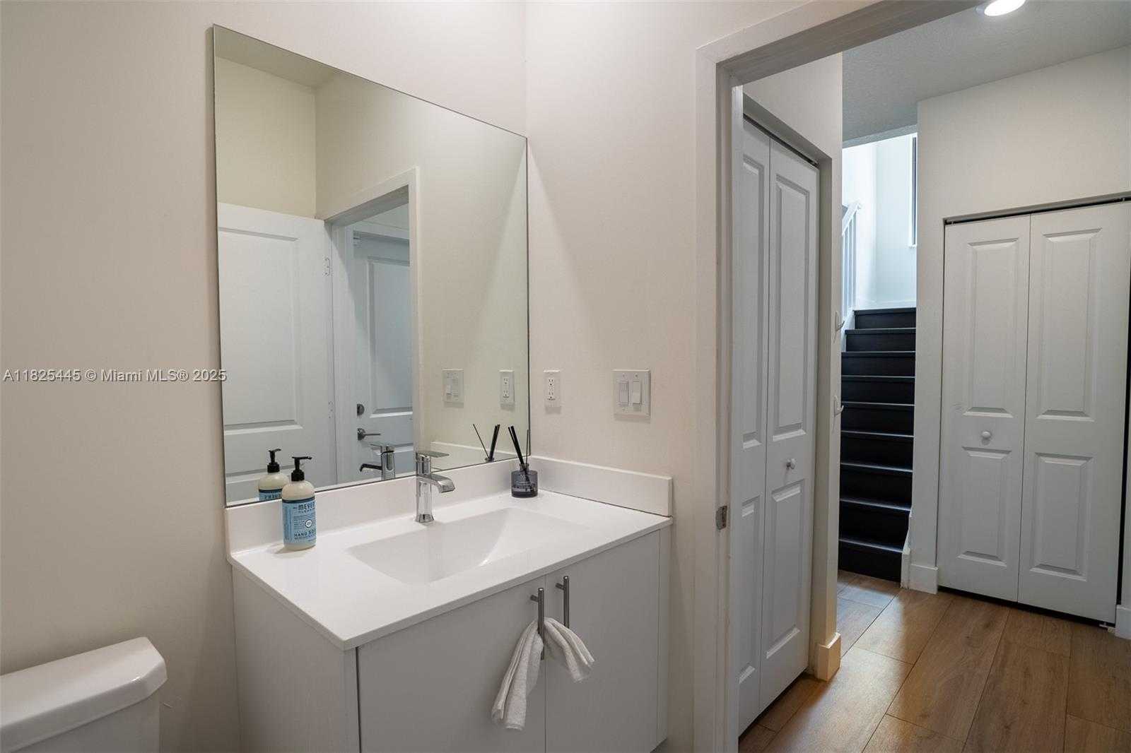 Small Image of 4269 NORTH WEST 83RD PATH, Doral Number 27