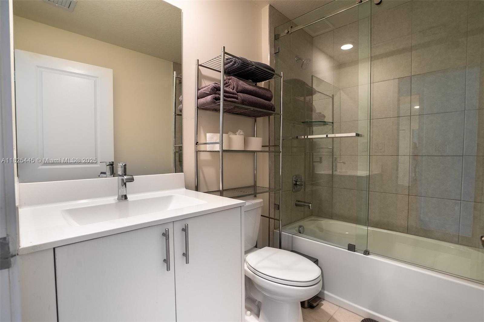 Small Image of 4269 NORTH WEST 83RD PATH, Doral Number 31