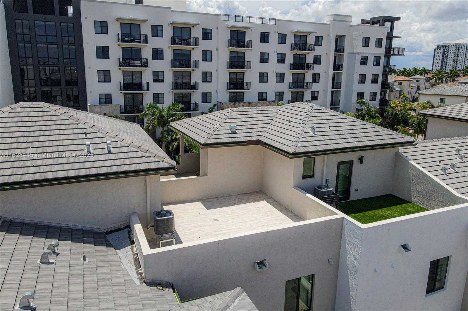 Small Image of 4269 NORTH WEST 83RD PATH, Doral Number 43