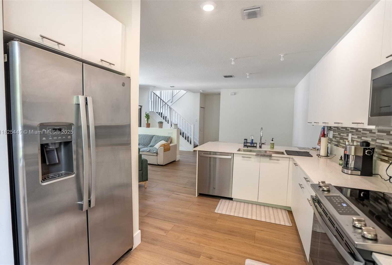 Small Image of 4269 NORTH WEST 83RD PATH, Doral Number 9