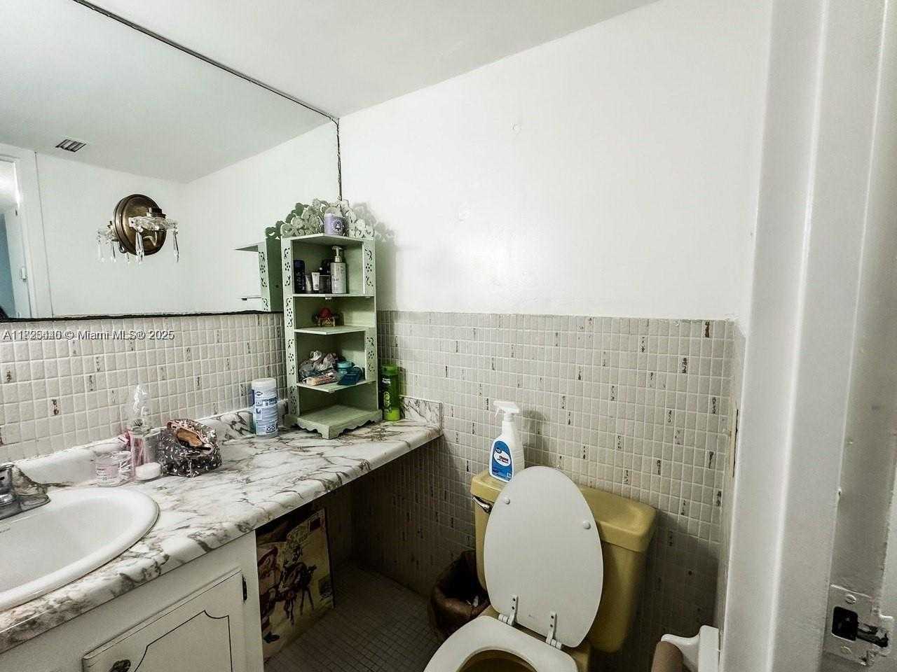 Small Image of 2200 Hallandale Beach Blvd, Hallandale Beach, FL 33009, USA Number 13
