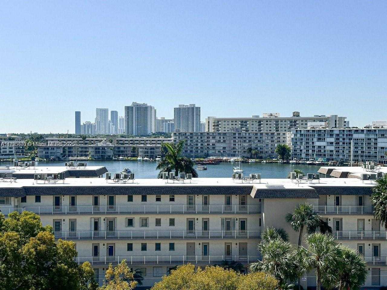 Small Image of 2200 Hallandale Beach Blvd, Hallandale Beach, FL 33009, USA Number 3
