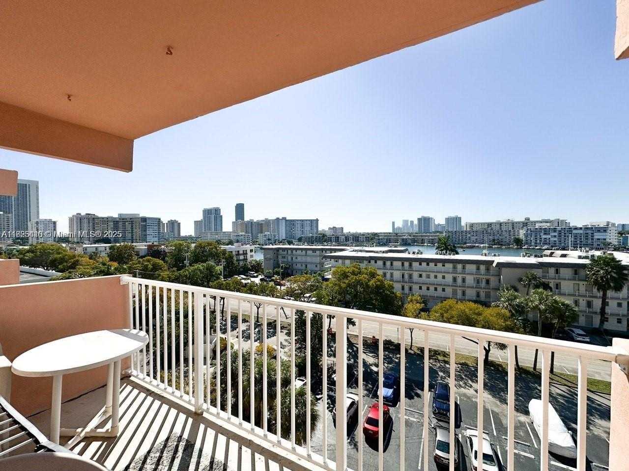 Small Image of 2200 Hallandale Beach Blvd, Hallandale Beach, FL 33009, USA Number 4