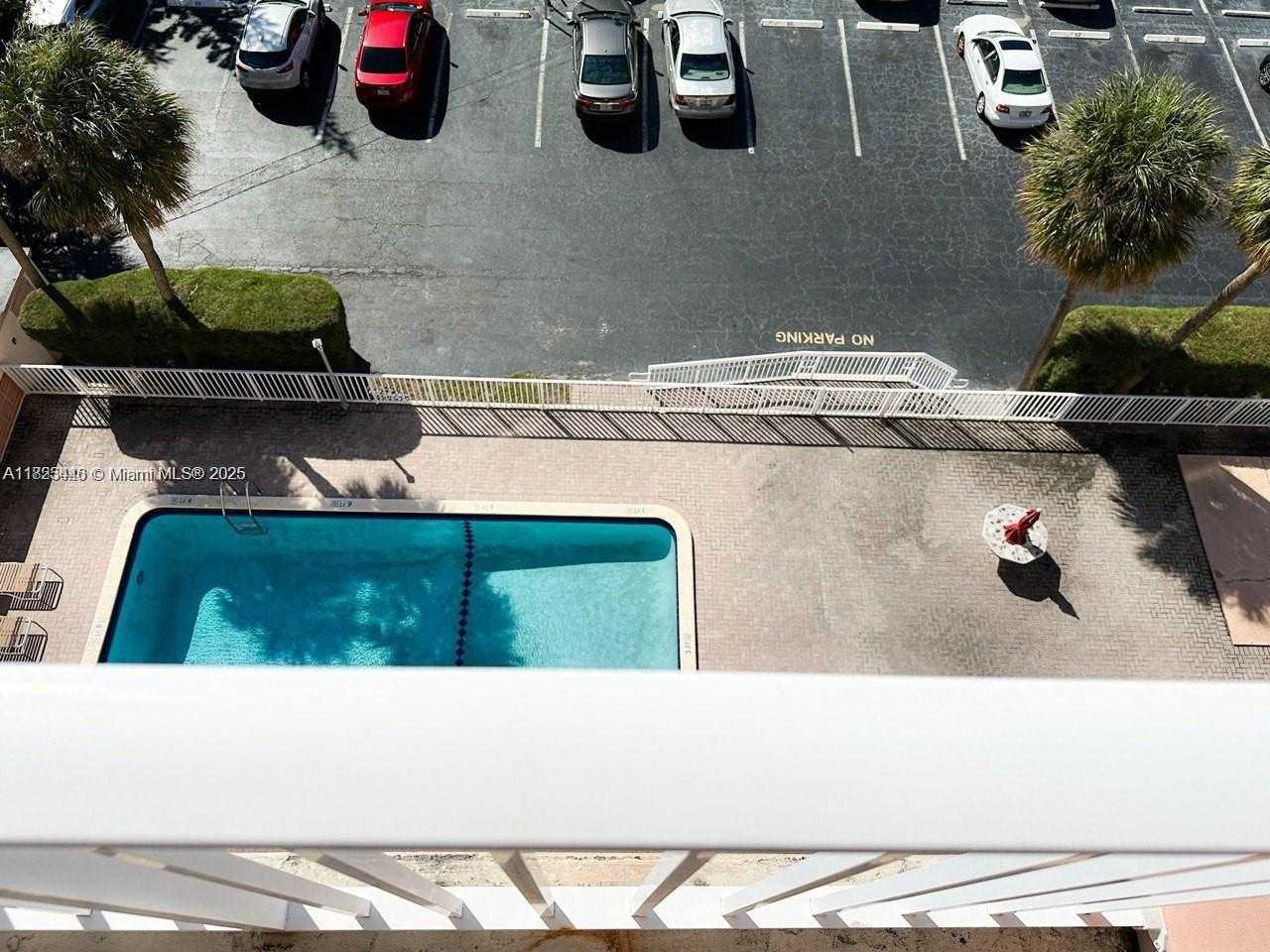 Small Image of 2200 Hallandale Beach Blvd, Hallandale Beach, FL 33009, USA Number 5