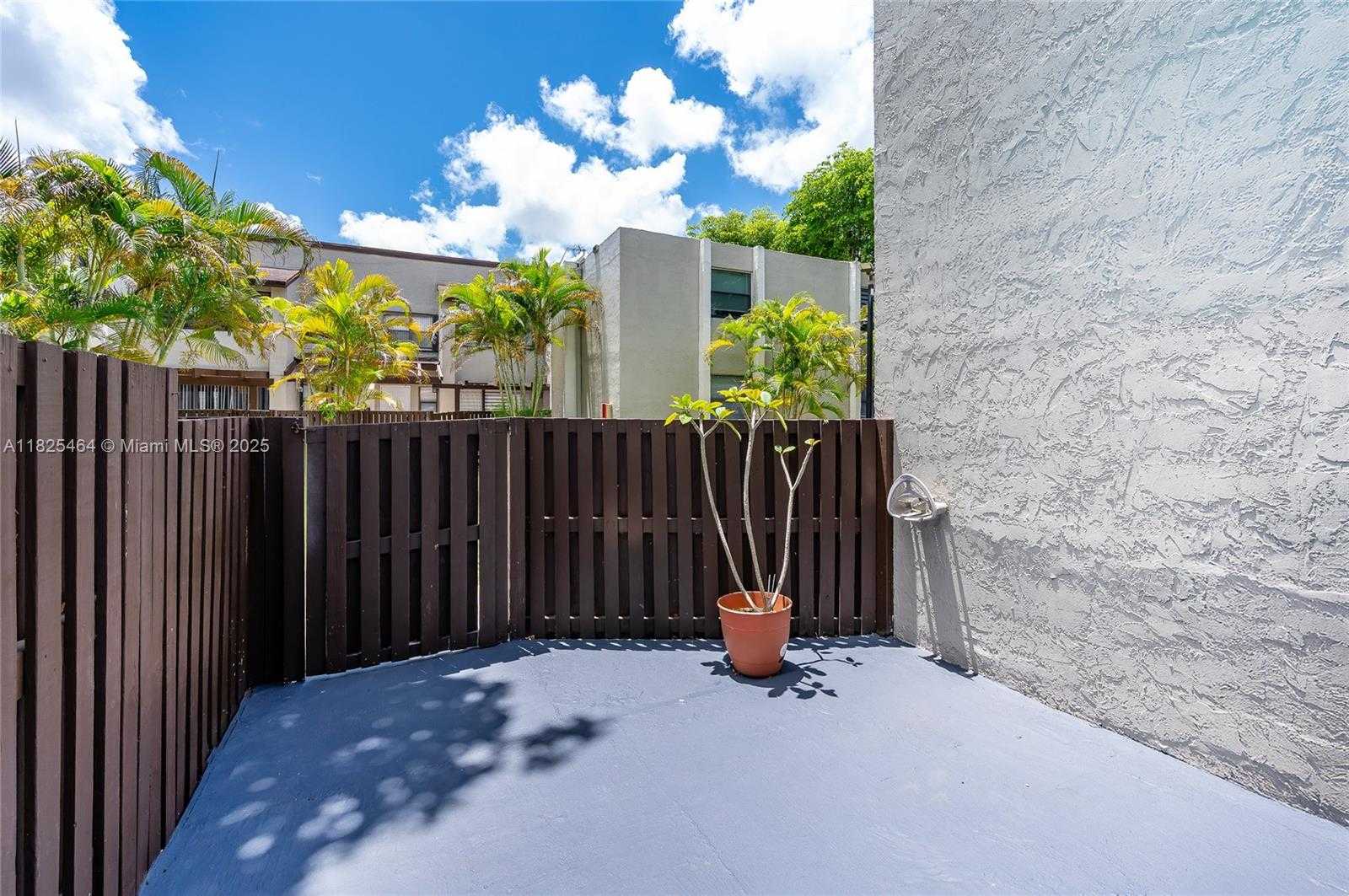 Small Image of 10010 NORTH WEST 9TH ST CIR #203, Miami Number 12