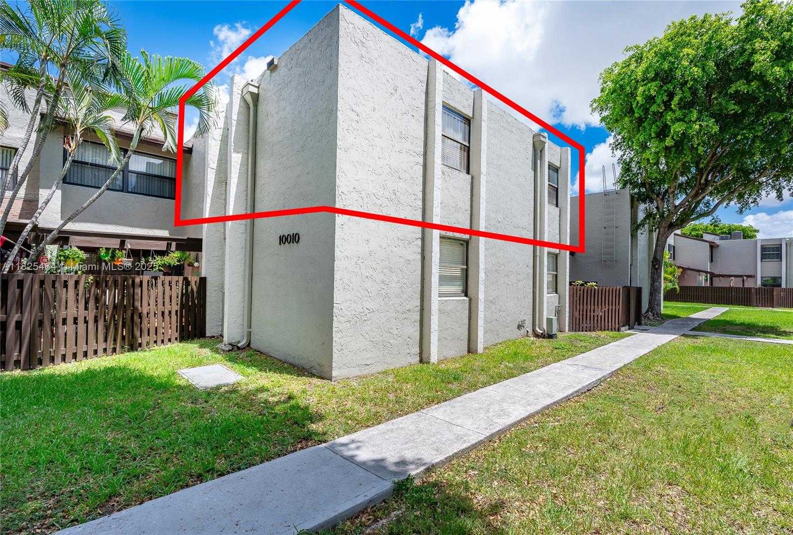 Small Image of 10010 NORTH WEST 9TH ST CIR #203, Miami Number 14