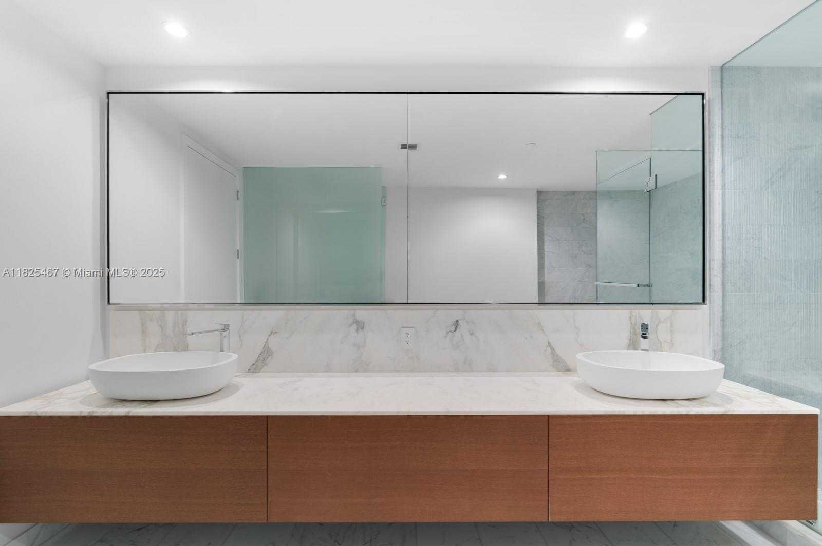 Small Image of 10201 COLLINS AVE #1802, Bal Harbour Number 11