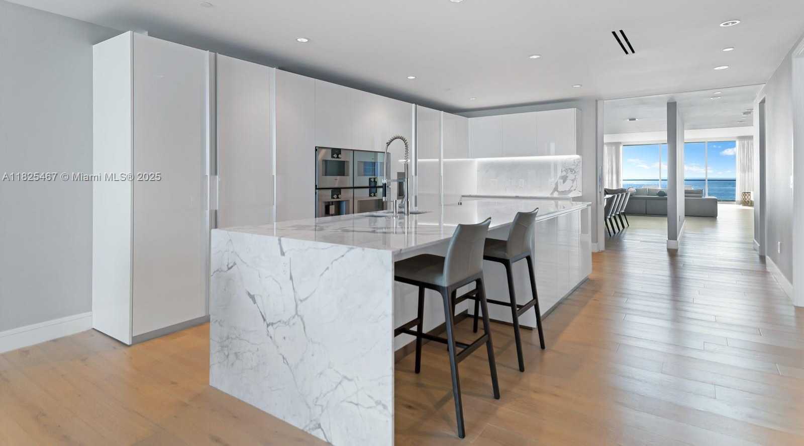 Small Image of 10201 COLLINS AVE #1802, Bal Harbour Number 13