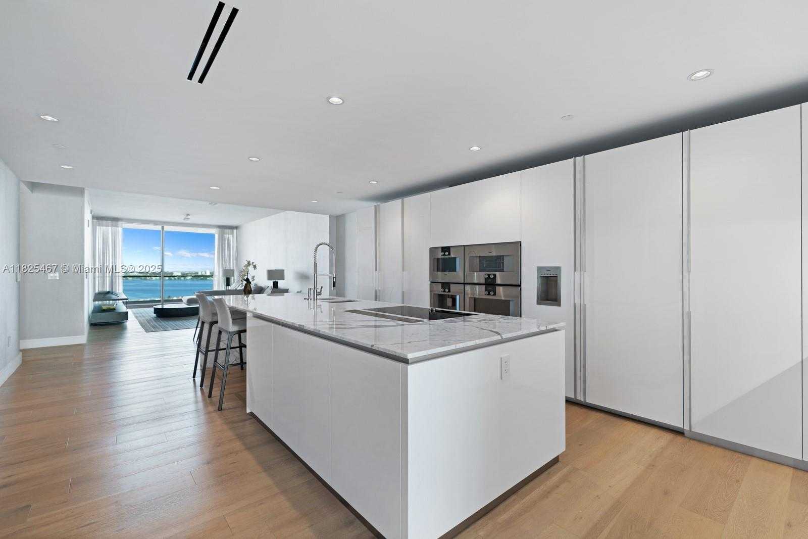 Small Image of 10201 COLLINS AVE #1802, Bal Harbour Number 14