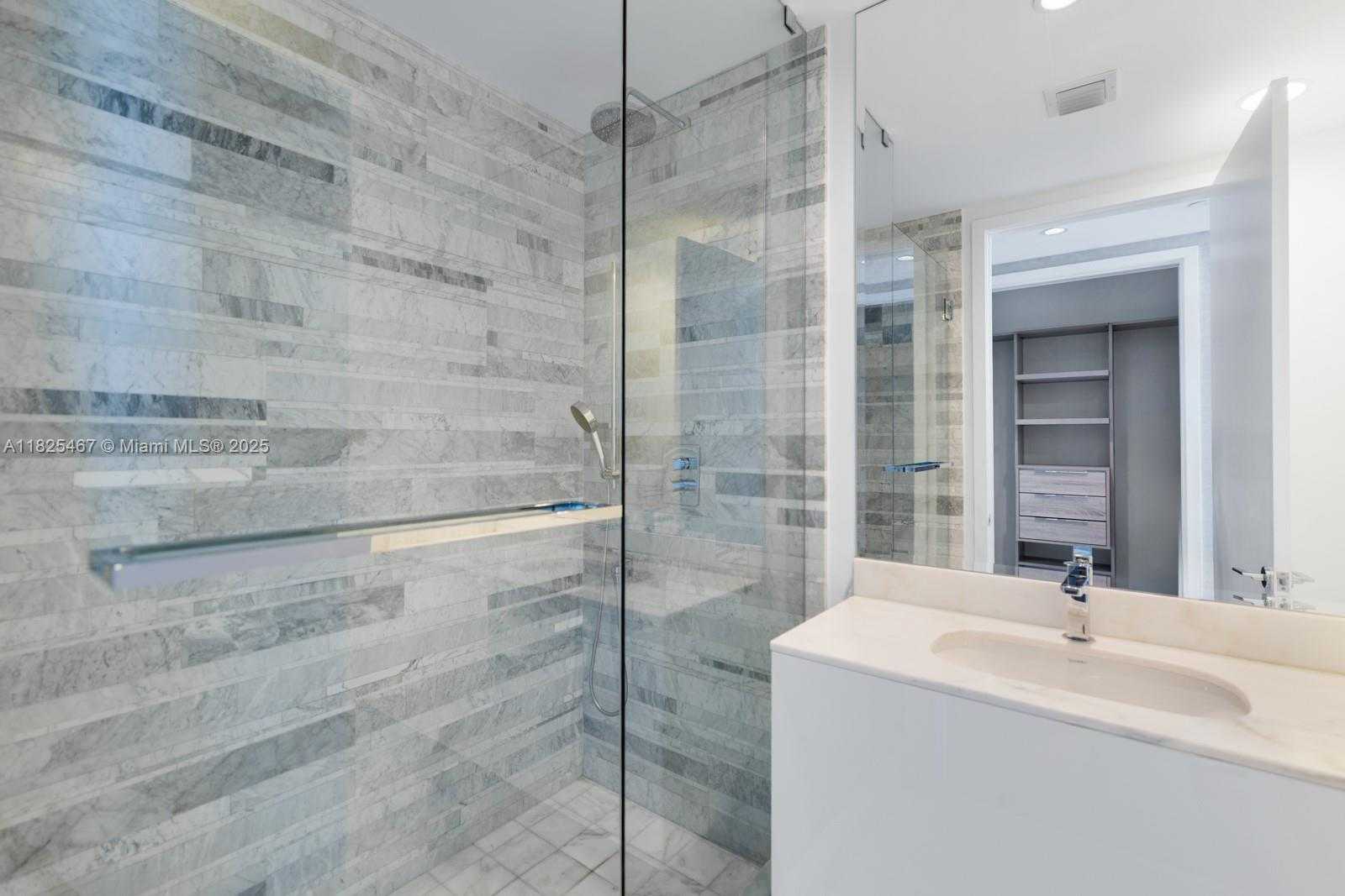 Small Image of 10201 COLLINS AVE #1802, Bal Harbour Number 18