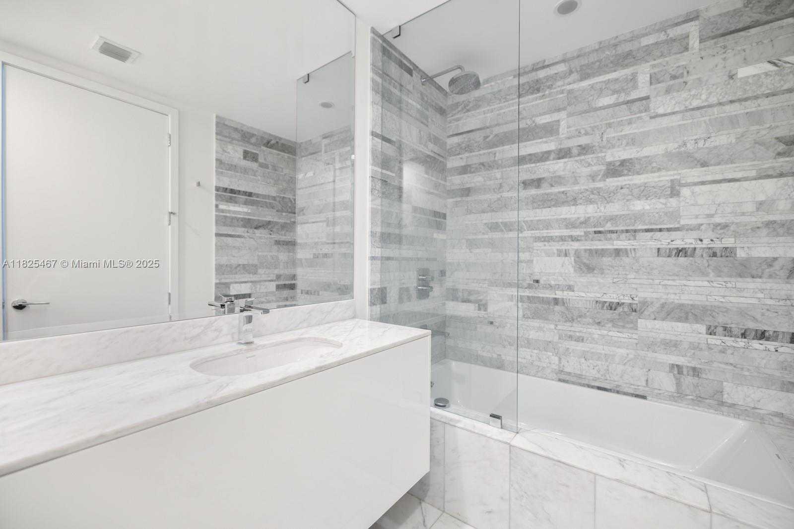 Small Image of 10201 COLLINS AVE #1802, Bal Harbour Number 20
