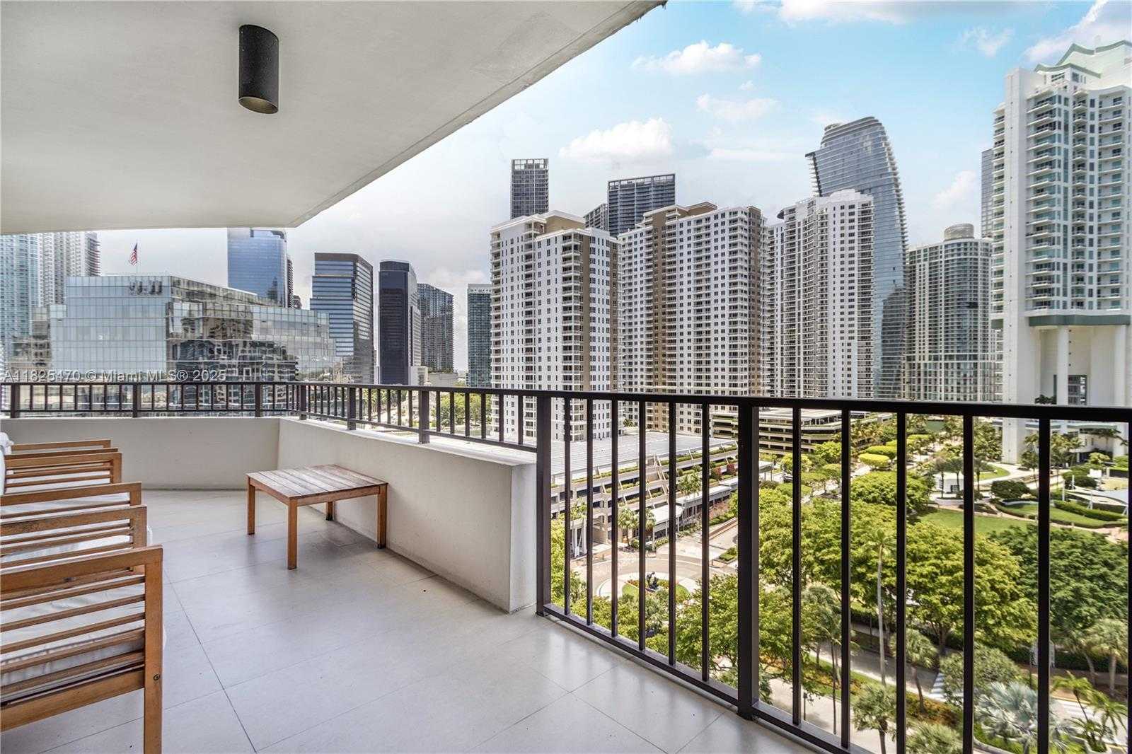 Small Image of 520 BRICKELL KEY DR #A1421, Miami Number 29