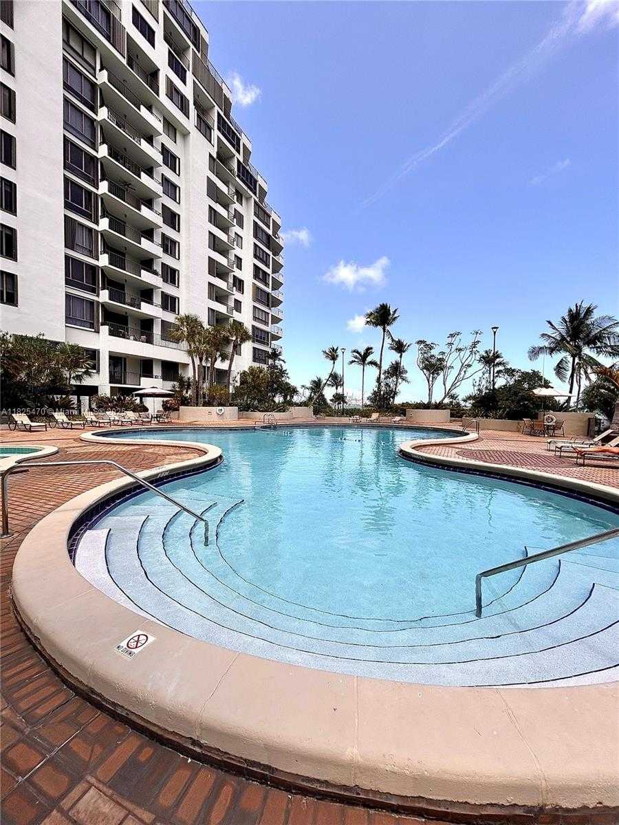 Small Image of 520 BRICKELL KEY DR #A1421, Miami Number 34