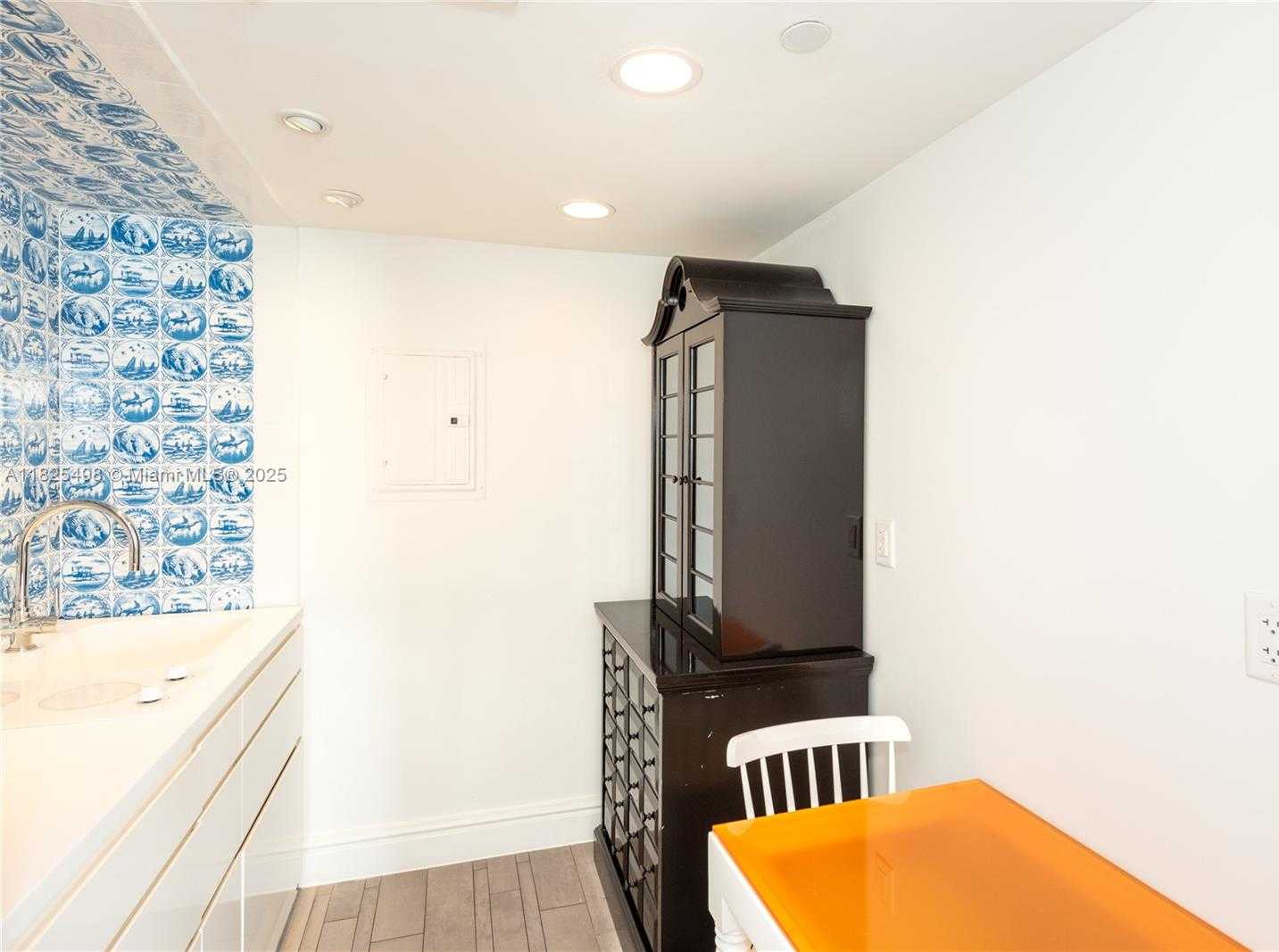 Small Image of 1100 WEST AVE #506, Miami Beach Number 10